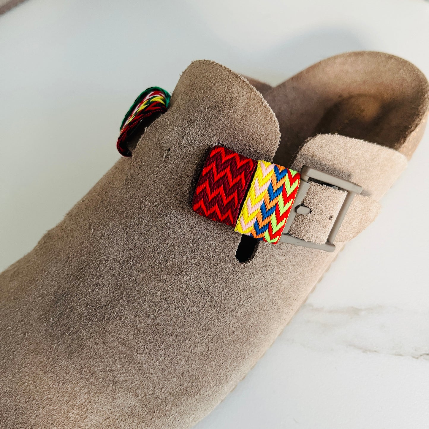 Bagues décoratives pour sandales – Tissage brésilien & motif léopard | Shoeslaces
