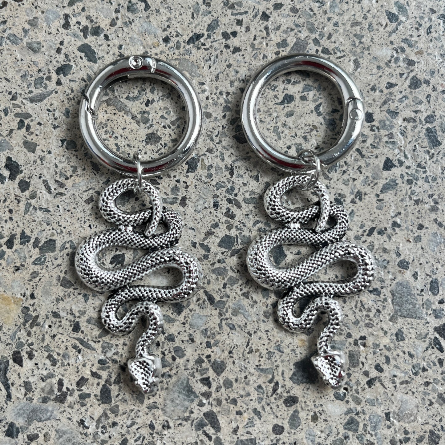Bijoux Chaussures - Charm Anneau SERPENT pour Bottes de Style Dr. Martens | Shoeslaces - Shoeslaces-fr
