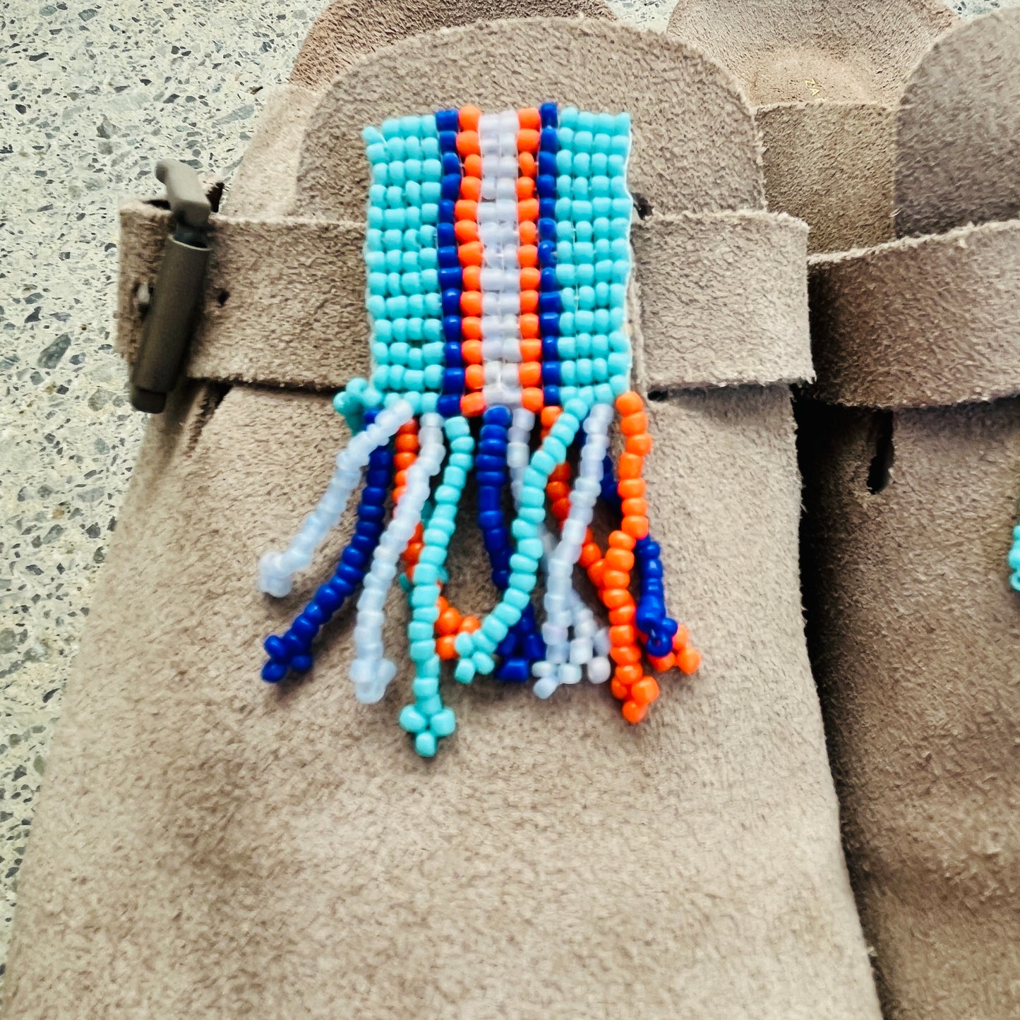 Pins tissage de rocailles - charm - décoration pour chaussures type Birkenstock | Shoeslaces - Shoeslaces-fr