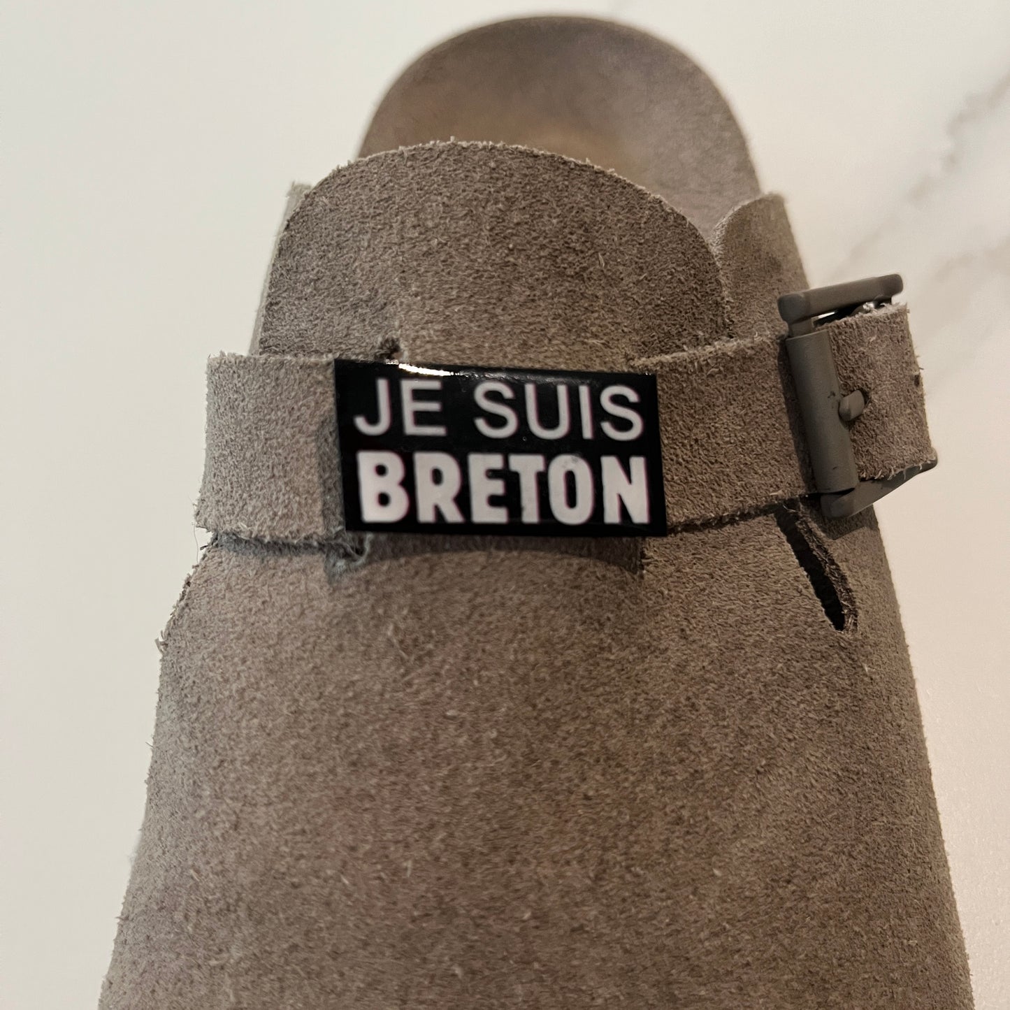 👩❤️👨 Pins personnalisés pour chaussures & tee-shirts – Ton portrait, ton avatar, ton style, ta vibe | Shoeslaces
