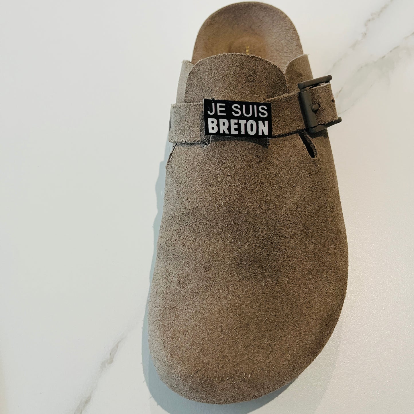 👩❤️👨 Pins personnalisés pour chaussures & tee-shirts – Ton portrait, ton avatar, ton style, ta vibe | Shoeslaces