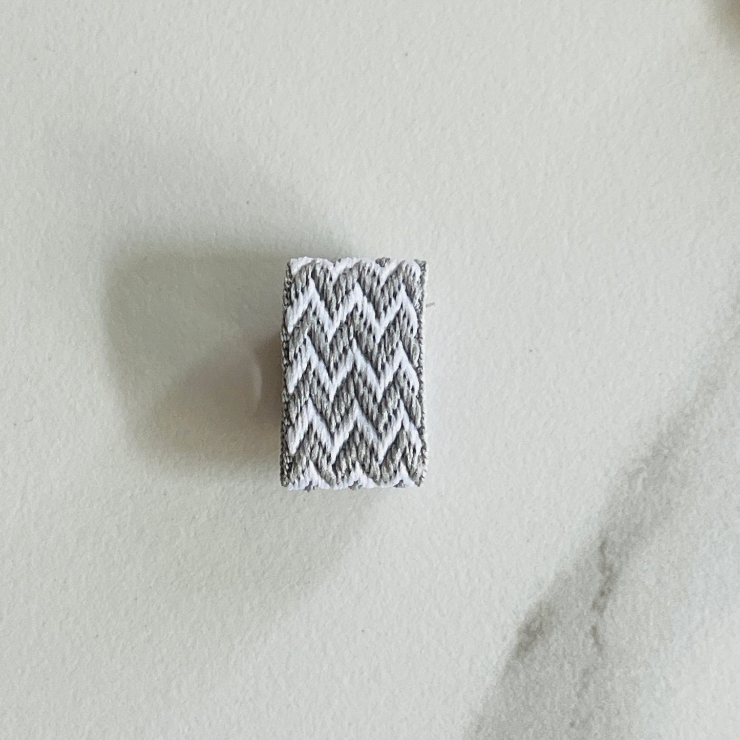 Bagues décoratives pour sandales – Tissage brésilien & motif léopard | Shoeslaces