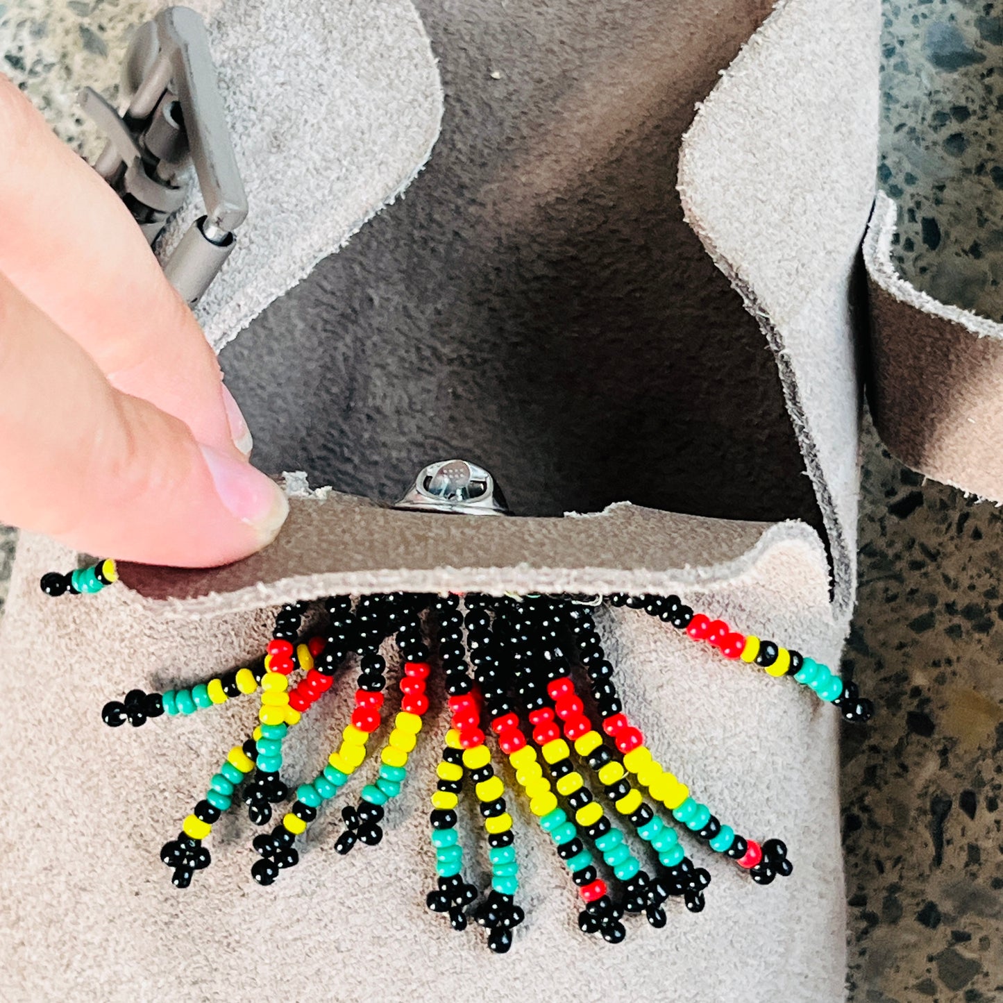 Pins tissage de rocailles - charm - décoration pour chaussures type Birkenstock | Shoeslaces - Shoeslaces-fr