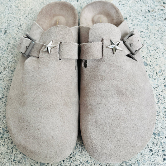 Pins  - charms - étoiles - décoration de chaussures -  type  Birkenstock  |  Shoeslaces - Shoeslaces-fr