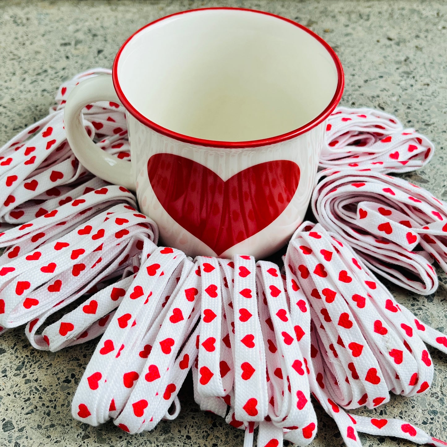 Chaussettes COEURS rouges ou noirs  |  Shoeslaces - Shoeslaces-fr