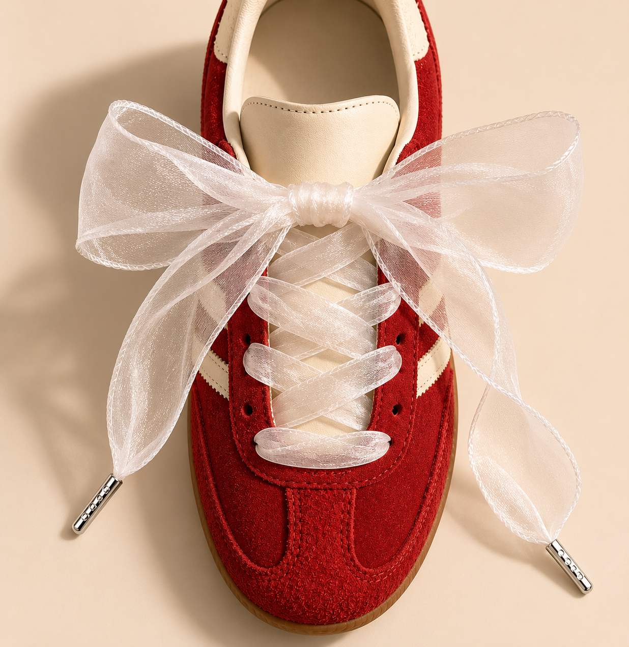 Organza laces: “My voluptuous ones” 