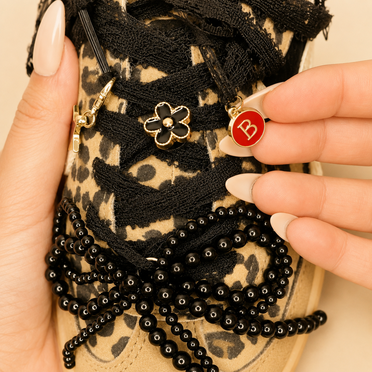 🌈 Breloque lettre multicolore pour sacs & chaussures | Shoeslaces