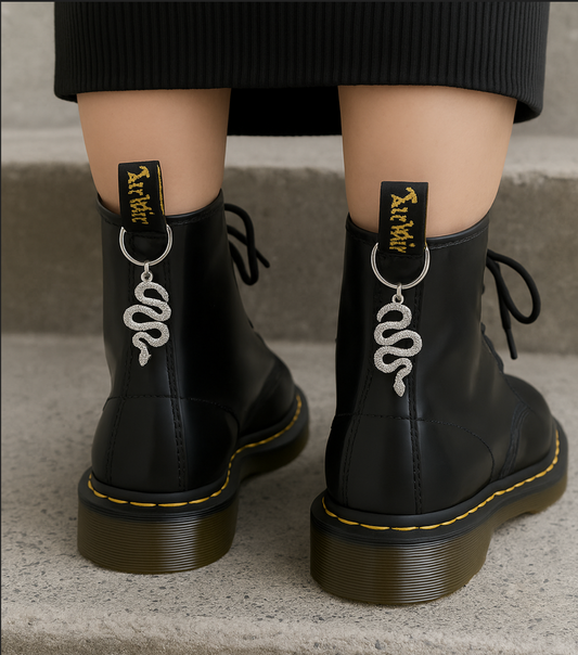 🐍 Charm Serpent – Bijou de chaussure anneau argenté pour boots & Birks |  Shoeslaces
