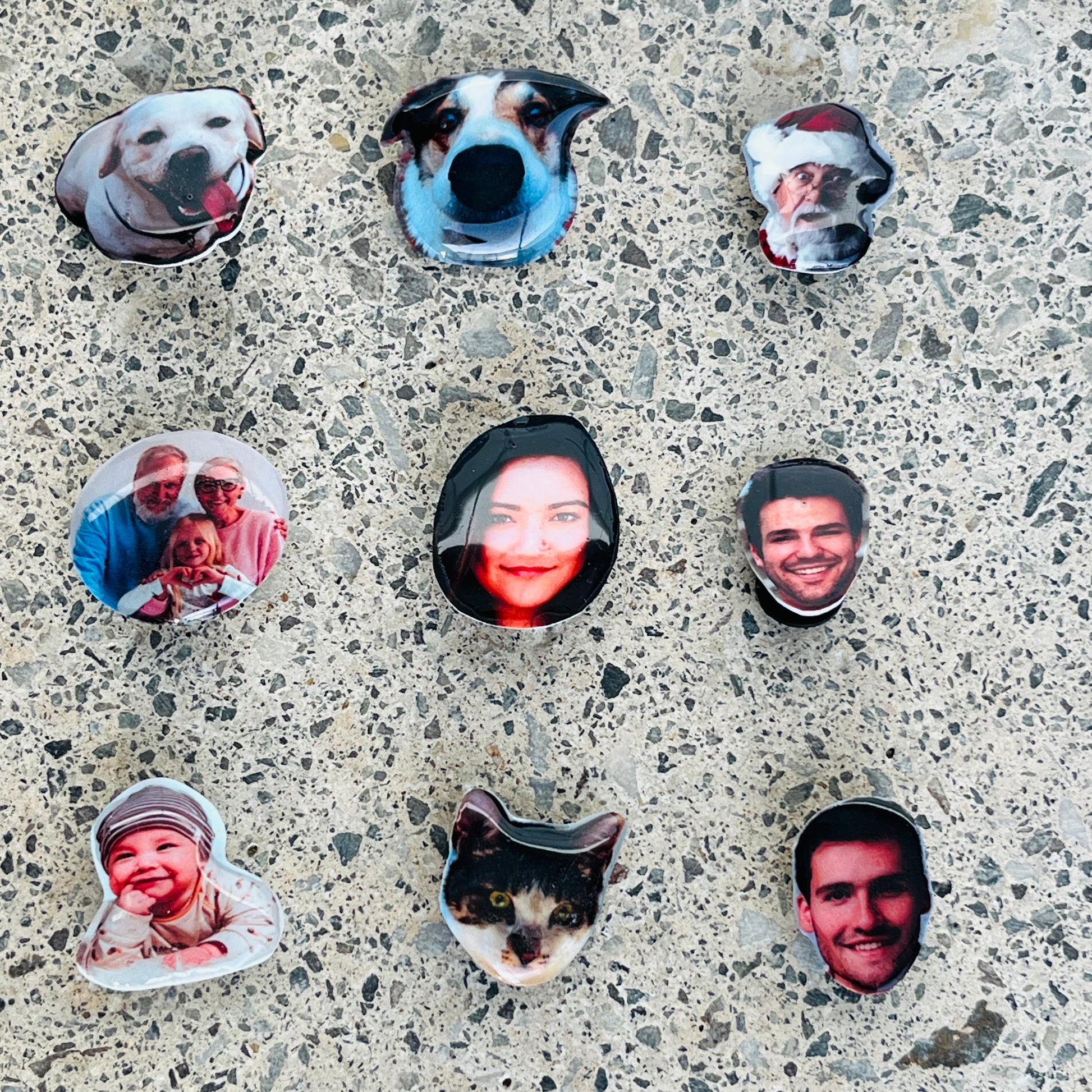 Pins  Personnalisés avec Votre Portrait pour sabots type Crocs  | Shoeslaces - Shoeslaces-fr
