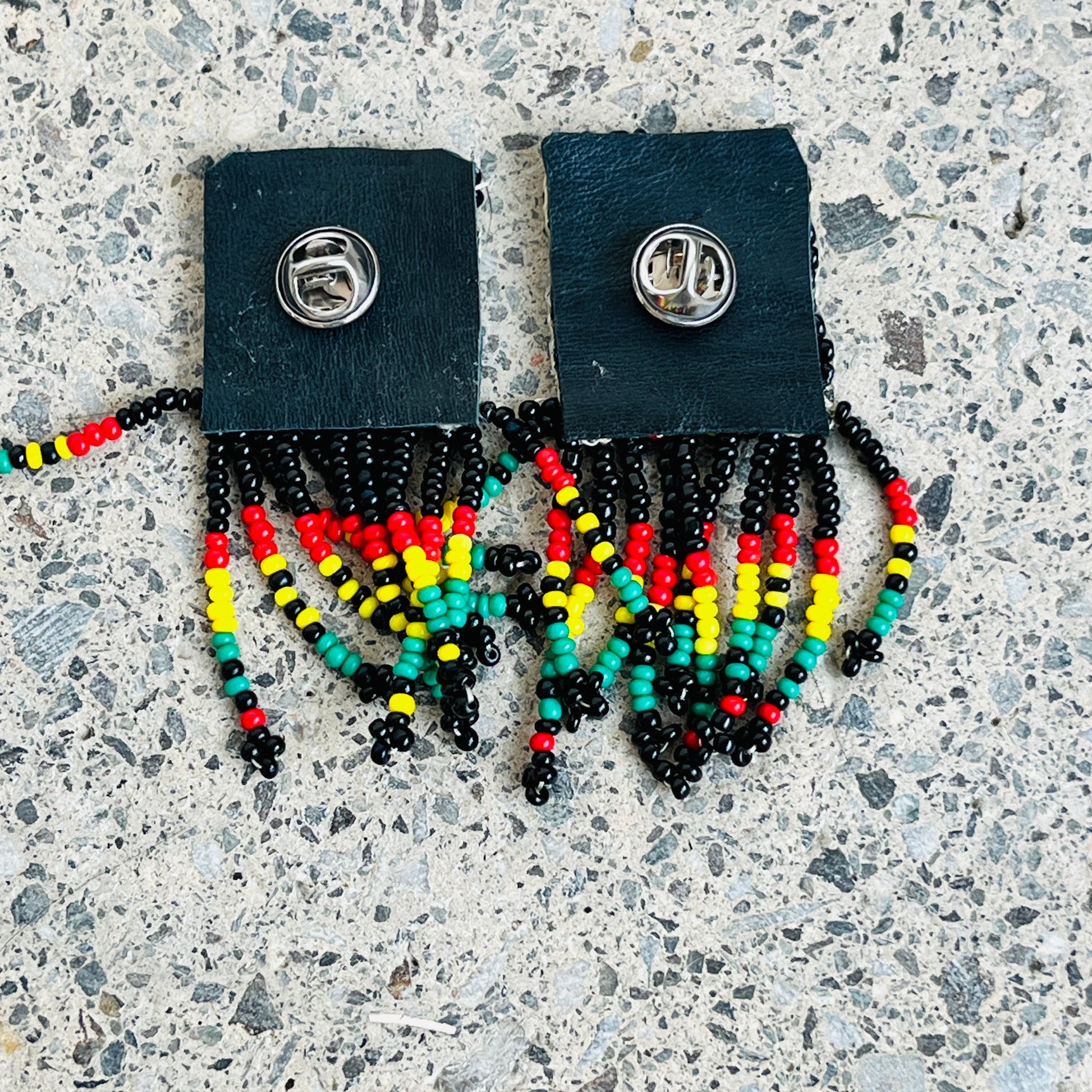 Pins tissage de rocailles - charm -  décoration pour chaussures type  Birkenstock  |  Shoeslaces - Shoeslaces-fr