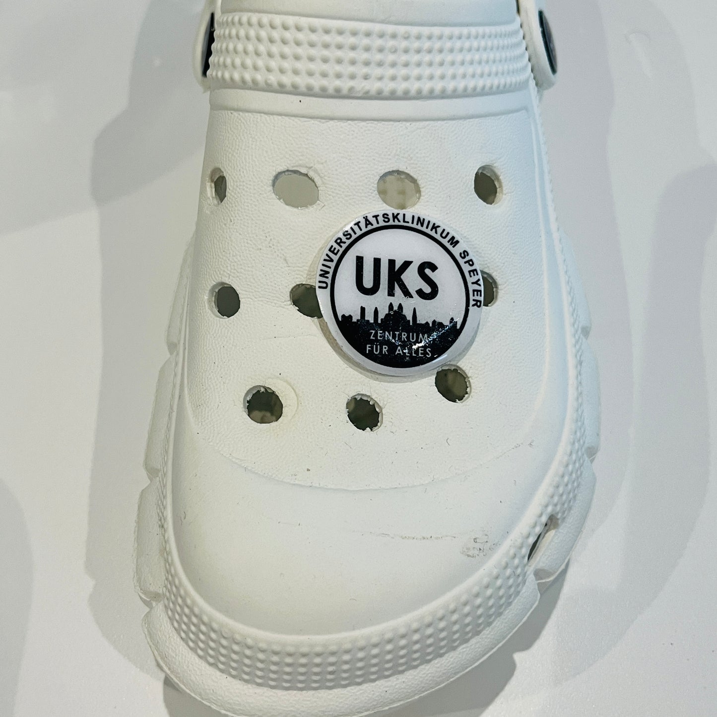 🥰 Pins personnalisés pour sabots type Crocs | Shoeslaces