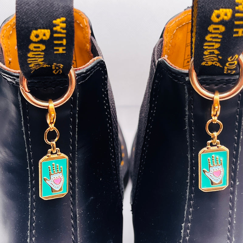 charm de chaussure : "AMULETTES - CARTES DE TAROT - PORTE BONHEUR" - Shoeslaces.fr