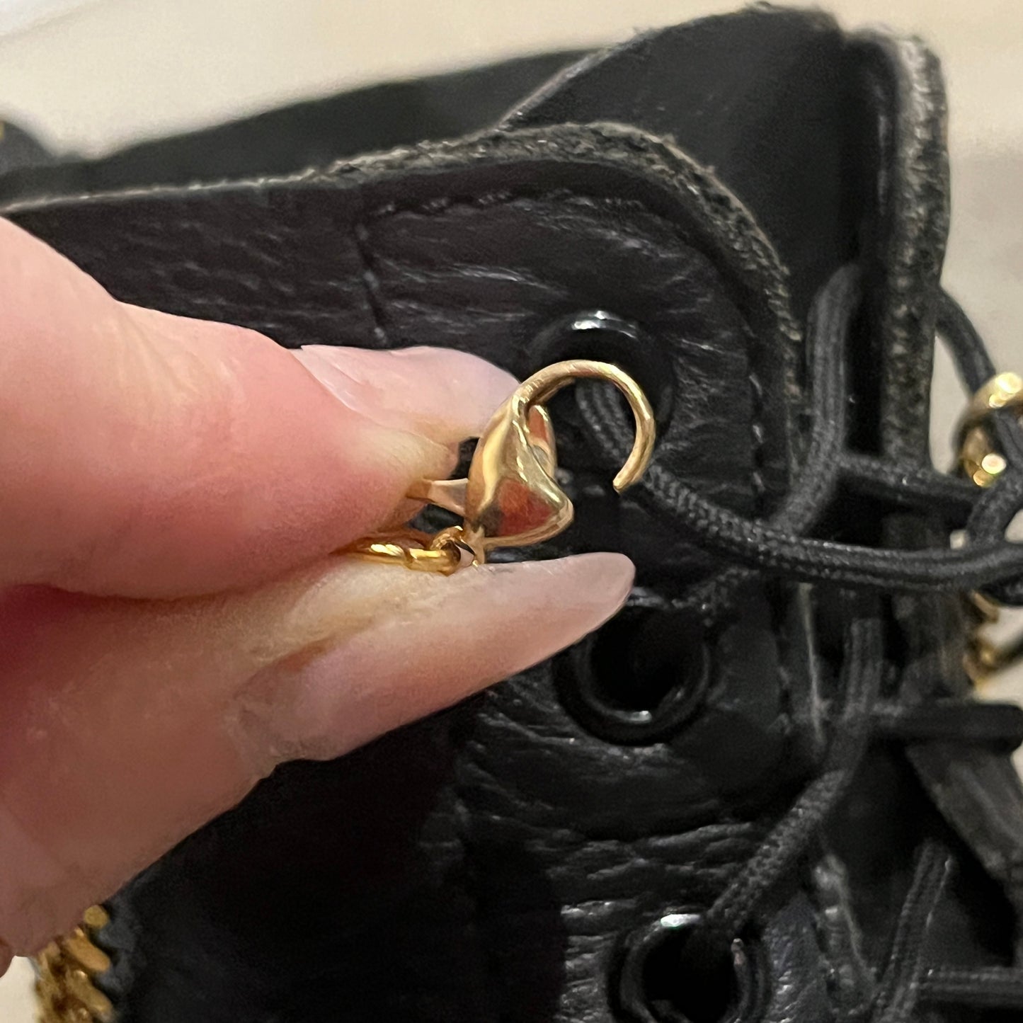 Chaîne menottes acier inoxydable pour Customiser vos boots | Shoeslaces - Shoeslaces-fr